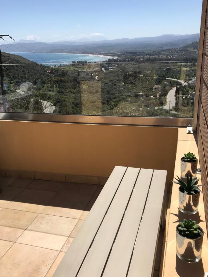 Arbutus - Relaxing Apartment With Fantastic Views Γεωργιούπολη Εξωτερικό φωτογραφία